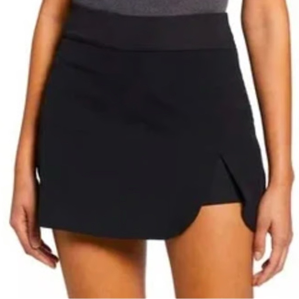 BNWOT Callaway Perforated Golf Skort in Black Size L